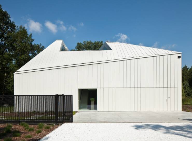 185989407 3391896187580820 8475827856940819640 N